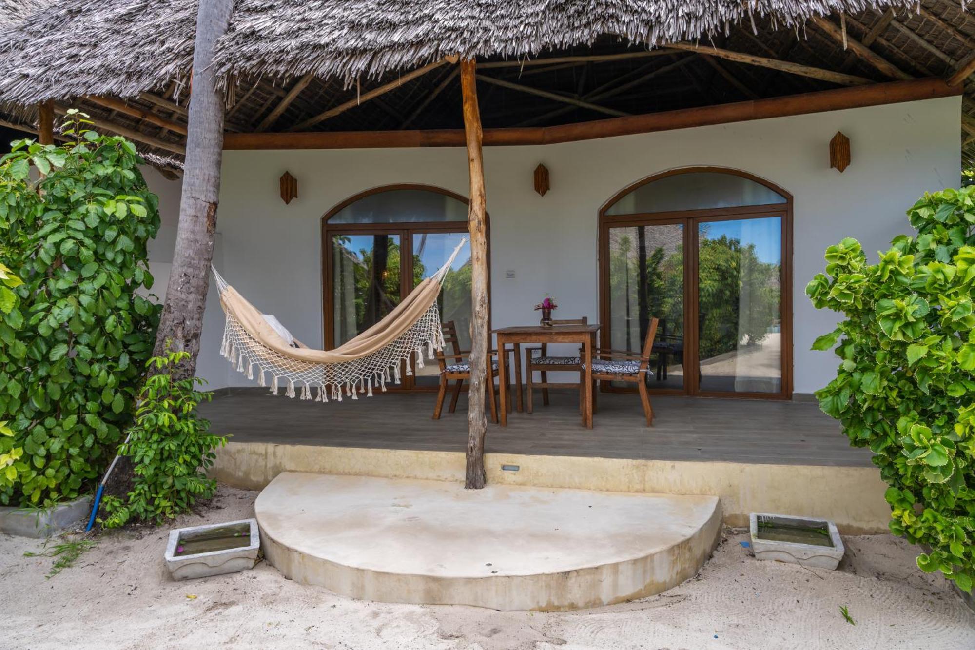 Juana Ocean Villas Makunduchi Екстериор снимка