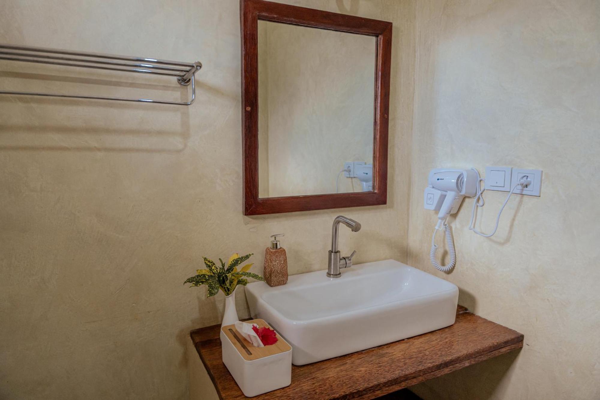Juana Ocean Villas Makunduchi Екстериор снимка